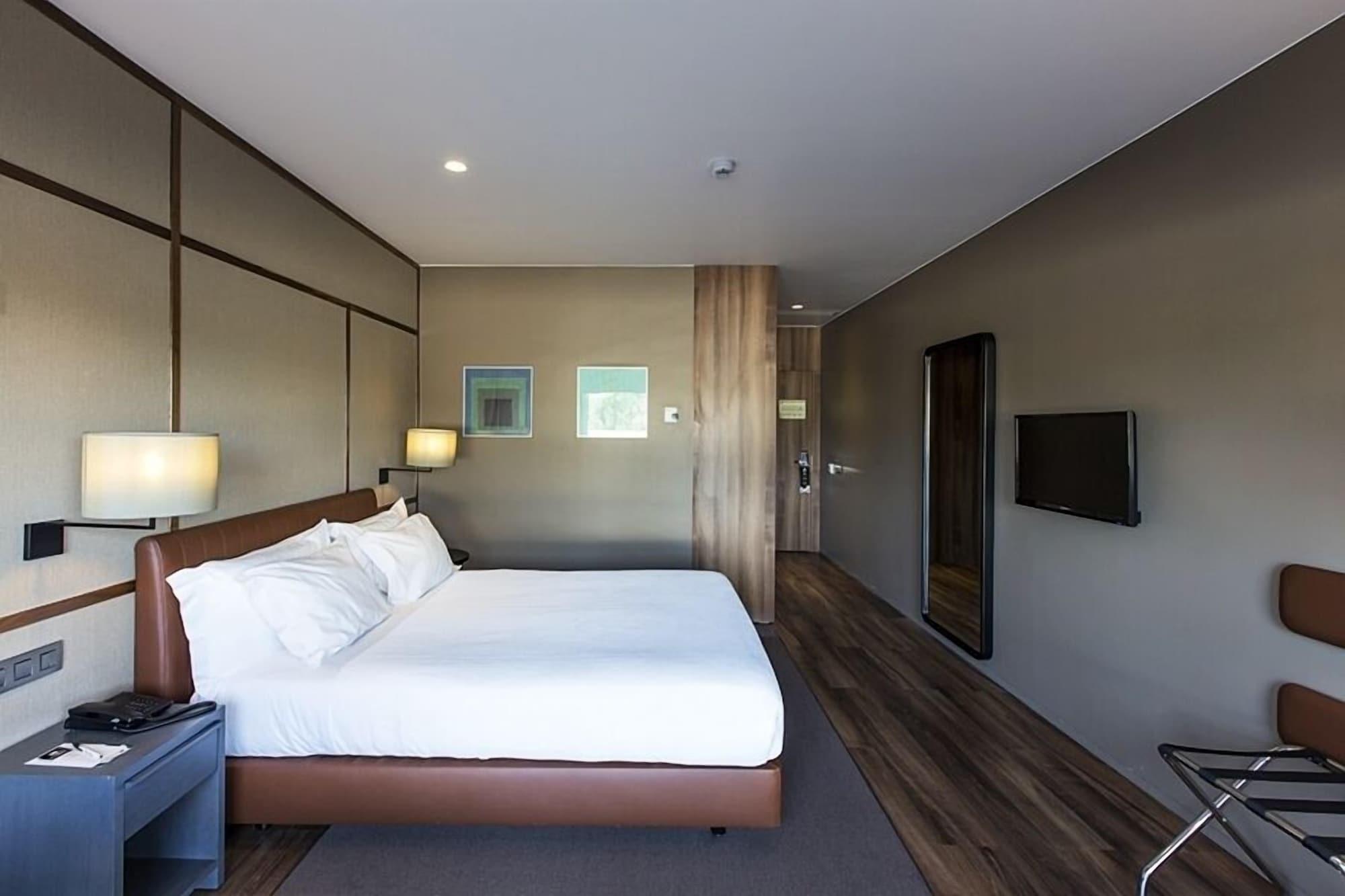 Hotel De Guimaraes Business & Spa Екстериор снимка