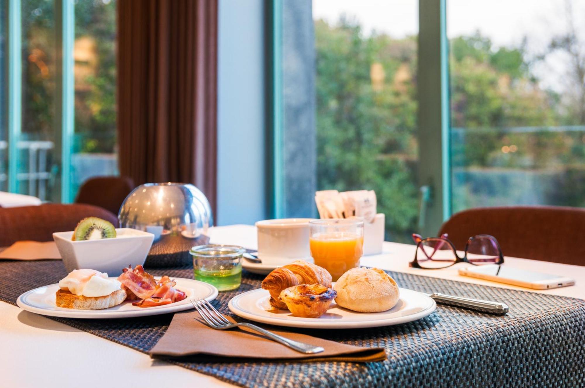 Hotel De Guimaraes Business & Spa Екстериор снимка