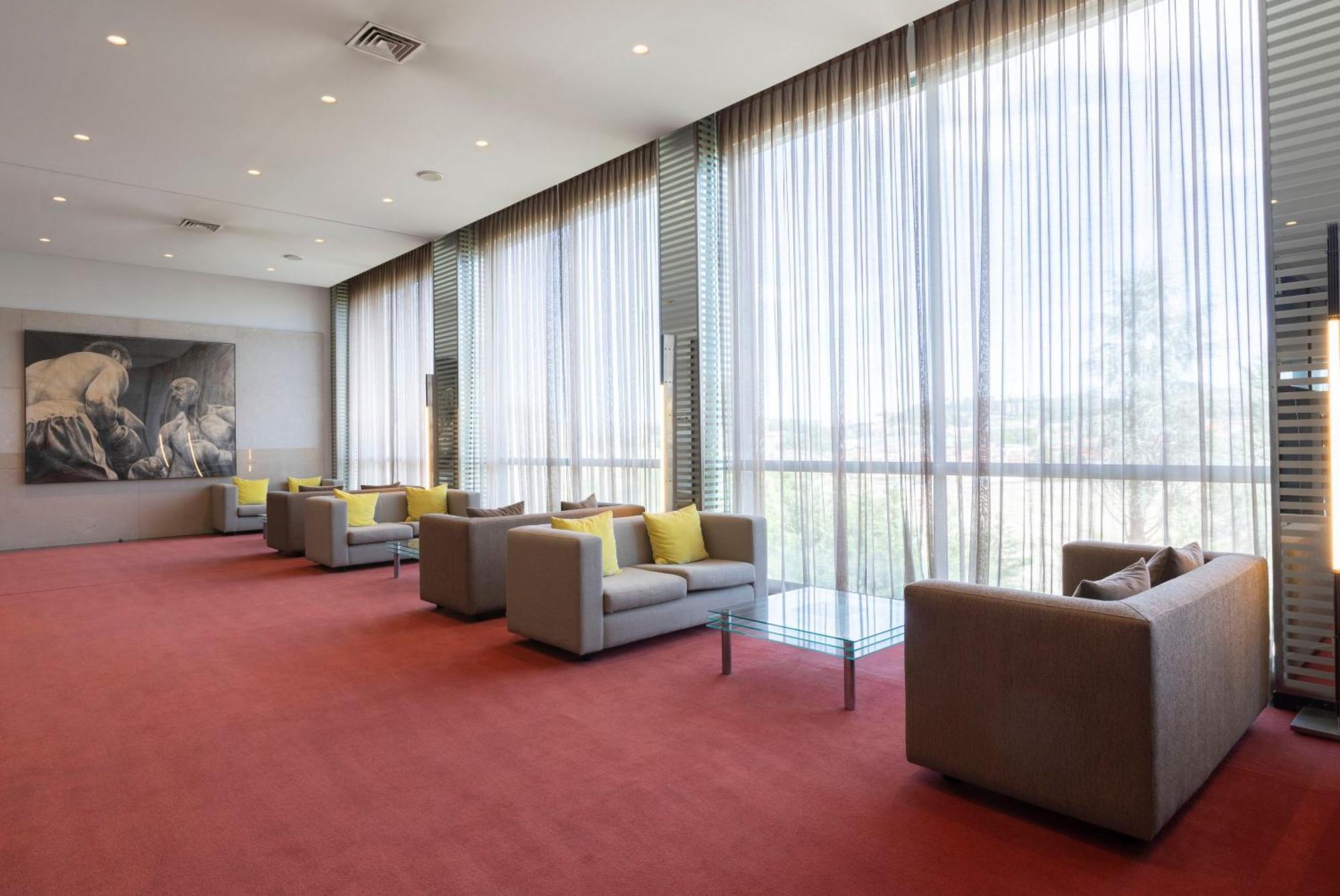 Hotel De Guimaraes Business & Spa Екстериор снимка