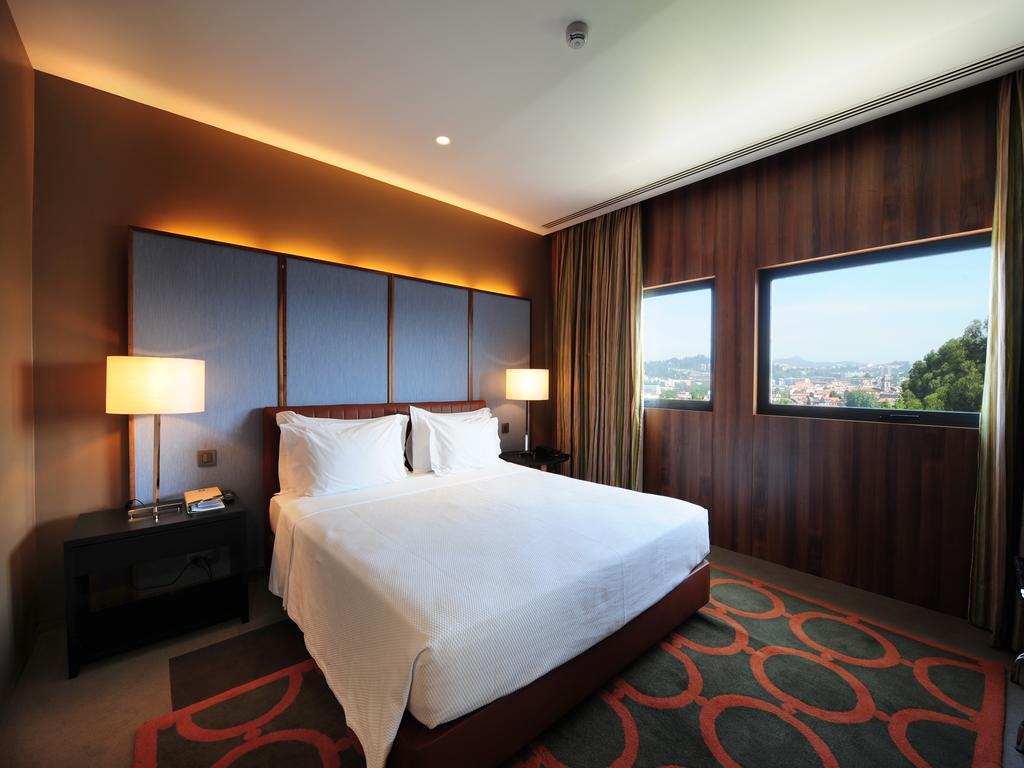 Hotel De Guimaraes Business & Spa Екстериор снимка