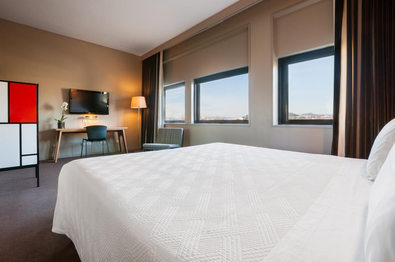 Hotel De Guimaraes Business & Spa Екстериор снимка